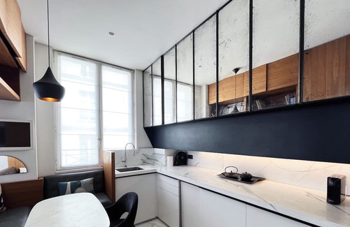 Paris City Center Apartment | Urban Flat 155 - Luxury 2 Bedroom Flat in Paris