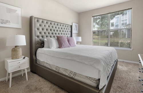 Collierville Apartment | Modern Apartment in Prime Location (ID5170X6)