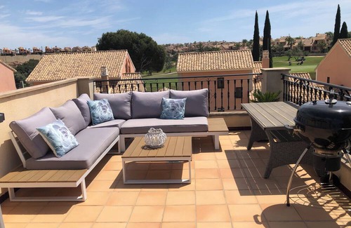 Algorfa Apartment | Cozy 2-bedroom apartment in fabulous Algorfa with WiFi, AC, 2-bathrooms