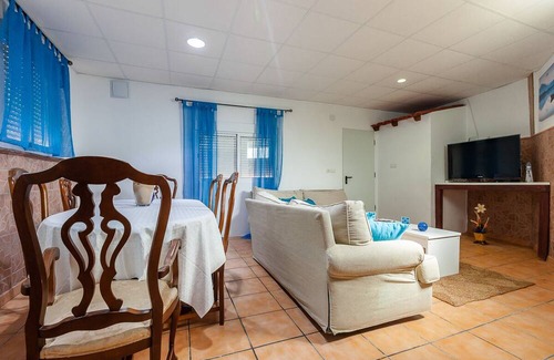 Bolonia Apartment | Casa Punta Paloma (cpp)