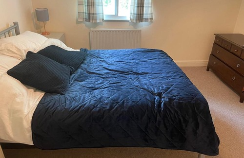 Hatfield Apartment | ENTIRE 2BED APARTMENT HATFIELD 5 MINUTES FROM THE STATION