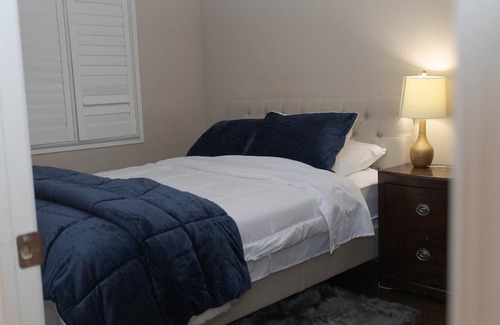 Brampton House | AWESOME MAIN HOUSE/BASEMENT IS SEPARATE SUITE