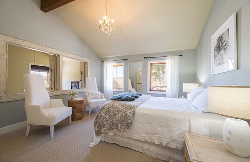 San Luis Obispo Other | Large multi-story country house on 14 acres with vineyard views