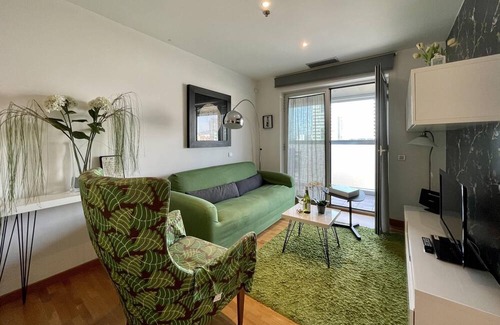 El Port Apartment | Apartment in front of Fira Gran Via