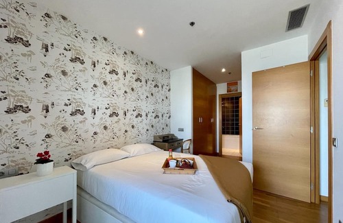 El Port Apartment | Apartment in front of Fira Gran Via