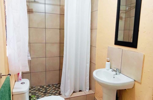 Krugersdorp House | Budget Stays At Olivia Pines Guesthouse