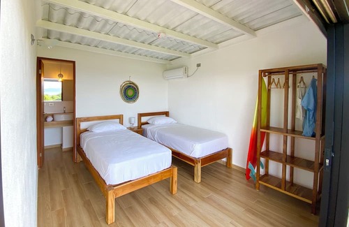 Santa Catalina Cabin | SurfAsana Lodge