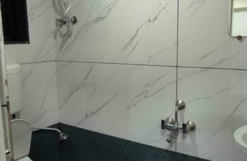 Jalgaon Hotel | Hotel Medanta Inn