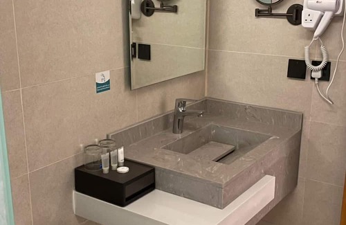 King Faisal Military City Hotel | RAFELLIA HOTEL