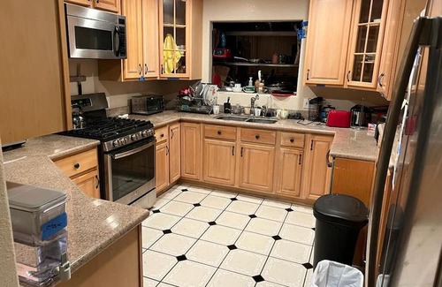 Menlo Park House | Charming 1-bedroom house in Menlo Park with Private Bath
