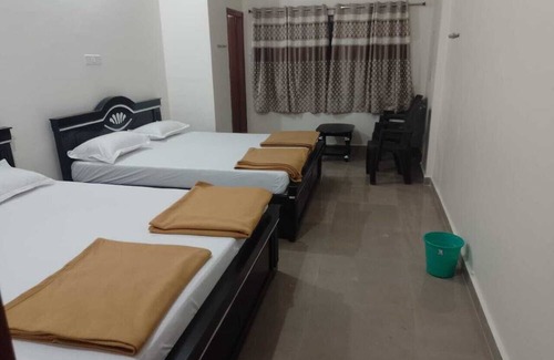 Udupi Cabin | UDUPI YATHRINIVAS