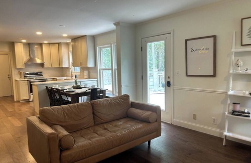 Overland Park House | KC Spacious Relaxation: 6bdrm 3.5bath 2800 sqft