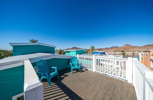 Parker Strip House | Motorboat Inn Summary