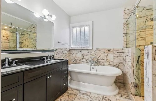 Audubon House | Charming 4-bedroom house with WiFi, AC steps to Universities in New Orleans