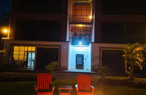 Bagope Apartment | Cozy Fully Equipped Apt 2BR - 7min walk from Lakenn