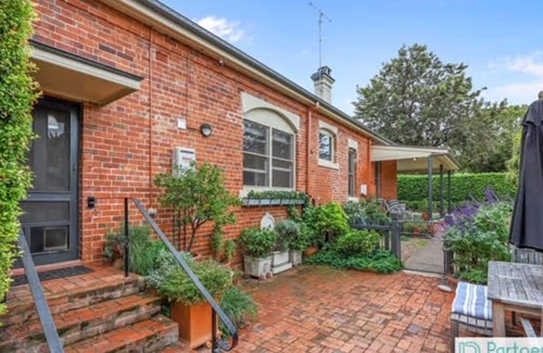 East Tamworth House | Charming 4-Bedroom Property with Pool in Tamworth