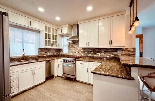 Libertad House | Amazing Home Sleeps 8,Pool, BBQ 5Min Cabo/Marina