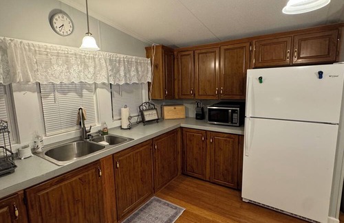Schuyler Falls House | Charming 2-bedroom house with AC, WiFi in enchanting Schuyler Falls