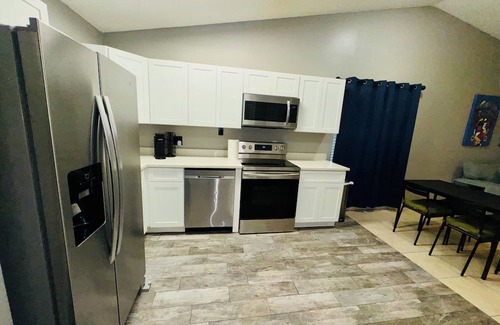 Fairvilla House | 2BD RM Home-Downtown/Wekiwa Springs