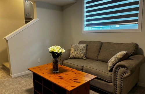 Airdrie House | New Basement Suite in Airdrie Near Calgary Airport with Private Entrance