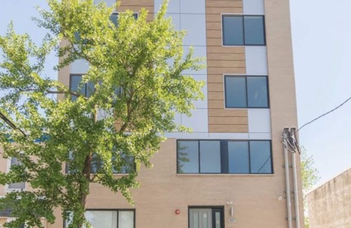 North Philadelphia East Apartment | Philly 1829 E - 4BD Apt 2
