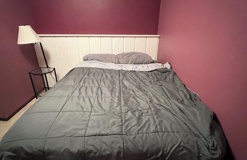 Appleton House | Clean two-bed house with garage.