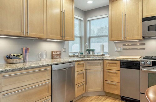 St. Charles Historic District House | Bungalow Bill Pool Side Retreat