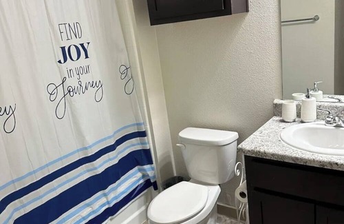 Central Oklahoma City Apartment | Clean & simple 1 bdrm 5 mins from OKC intl airport