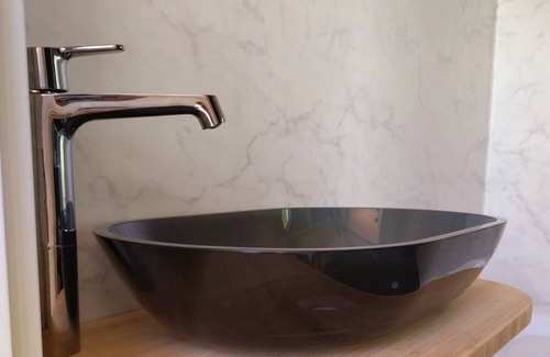 Falun Boat Rental | Relax on our Houseboat- Take a swim in the summer or go skating in the winter