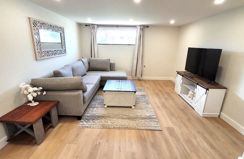 Port Alberni House | Newly Renovated Guest Suite. A warm comfortable atmosphere