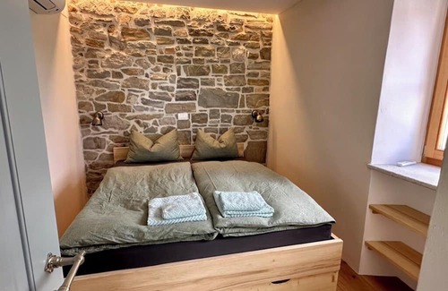Grabri House | Mountain Lodge Istria, Stilvoll Renoviertes Steinhaus in den Bergen von Istrien