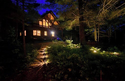 Lac du Flambeau Cabin | Delightful 2-bedroom cabin in Lac du Flambeau on 6 acres with private lake