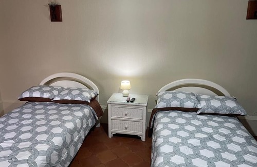 Zona 18 Apartment | Cozy central studio in Ciudad Guatemala w/WiFi, high cleaning/security standards