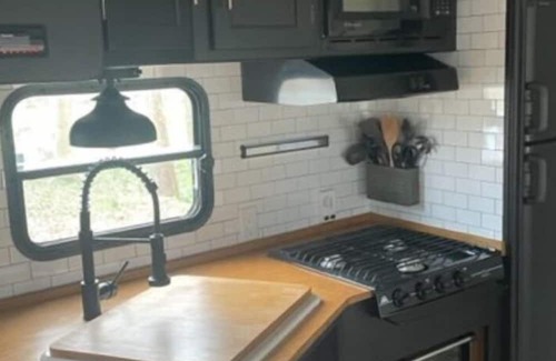 Gardiner House | Cozy 2-bedroom mobile home with Pool, AC in lovely Gardiner