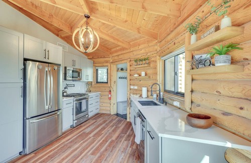 Mount Lemmon Cabin | Cabin w/Views, 3 Mi to Mount Lemmon Ski Valley!