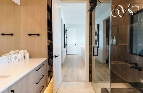 Wilden House | This house is a 5 bedroom(s), 5.5 bathrooms, located in Kelowna, BC.