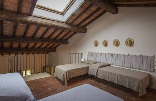 Laterina Apartment | Nice apartment for 6 people with pool, A/C, WIFI, TV and parking, close to Arezzo