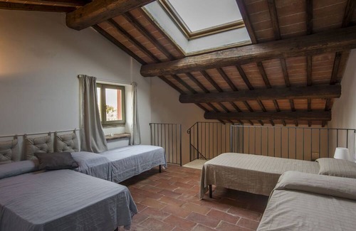 Laterina Apartment | Nice apartment for 6 people with pool, A/C, WIFI, TV and parking, close to Arezzo
