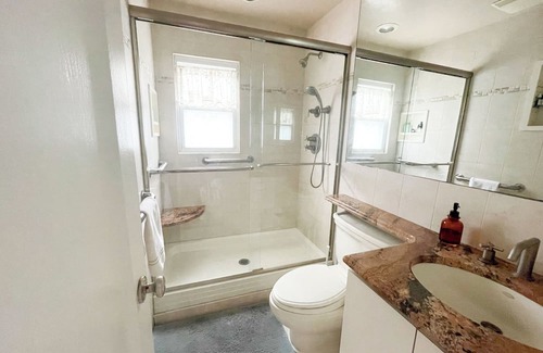 Long Beach House | Sunny Beach House 4 blocks to beach! Private Backyard, Parking, Garage, Laundry