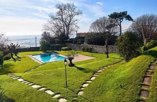 Saians House | House in the best beach of the Vigo estuary