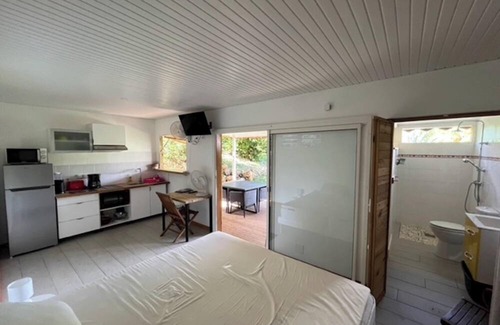 L'Houezel House | Homerez - Bungalow in Le Gosier with pool