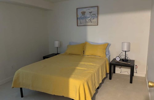 Happy Valley Apartment | Cozy 2 bedroom 1 bathroom apartment with a Beautiful view.