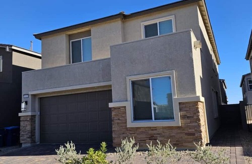 Spring Valley House | Charming 3 house with WiFi, AC in Las Vegas at least 30 days or more stay