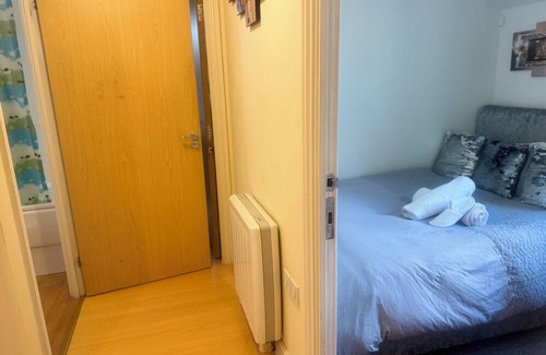Broxbourne House | Lux 1 bedroom and 1 private bathroom in a shared flat cheshunt Broxbourne