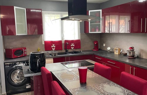 Laruscade House | Gite les placottes Near Bordeaux