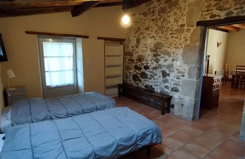 Beaurepaire House | Holiday Home 'Gîte Les Castilles Près Puy Du Fou' with Shared Pool, Private Terrace and Wi-Fi