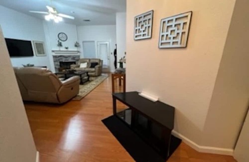 Mesquite House | Cozy home in Mesquite. Within walking distance from Mesquite Rodeo.