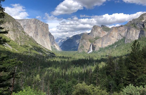 Oakhurst Cottage | EAGLES NEST - Located just 20 Minutes from YOSEMITE National Park., CA. USA