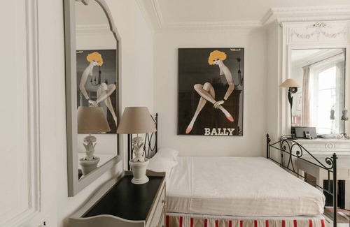 Passy Apartment | Rue Vineuse I by onefinestay