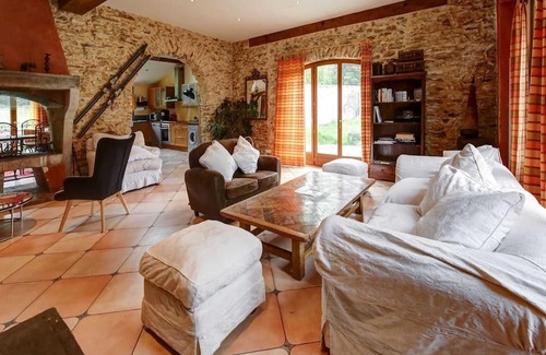 Raizeux House | Homerez - Spacious house for 8 ppl. with hammam and terrace at Raizeux